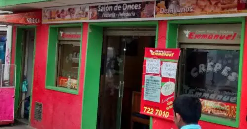 CREPES FRUTERIA Y HELADERIA EMMANUEL CREPES FRUTERIA Y HELADERIA EMMANUEL